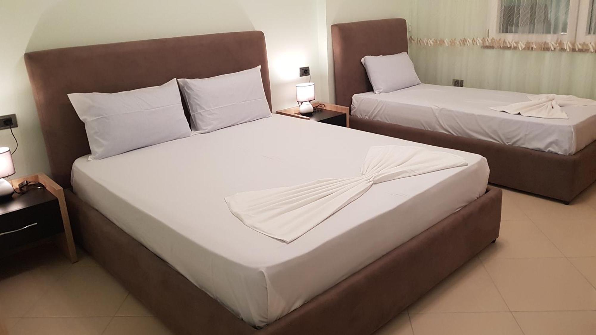 Relax Apartments Golem 格勒姆 外观 照片